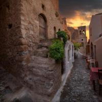 15 Wonderful Winding Walkways Around Greece